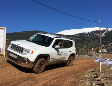 «Οργώσαμε» το Λιβάδι του Παρνασσού με το Jeep Renegade (φωτό-βίντεο)